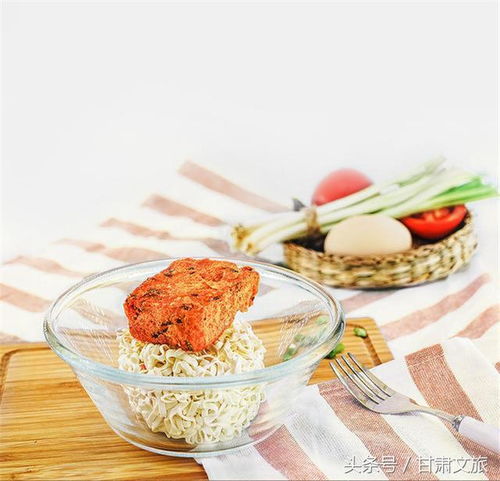 小米出方便面了 价格不贵,就是不够吃啊